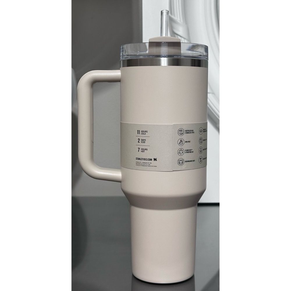 Stanley‎ Quencher H2.0 FlowState 40oz Tumbler, BEST BEIGE - Picture 2 of 4